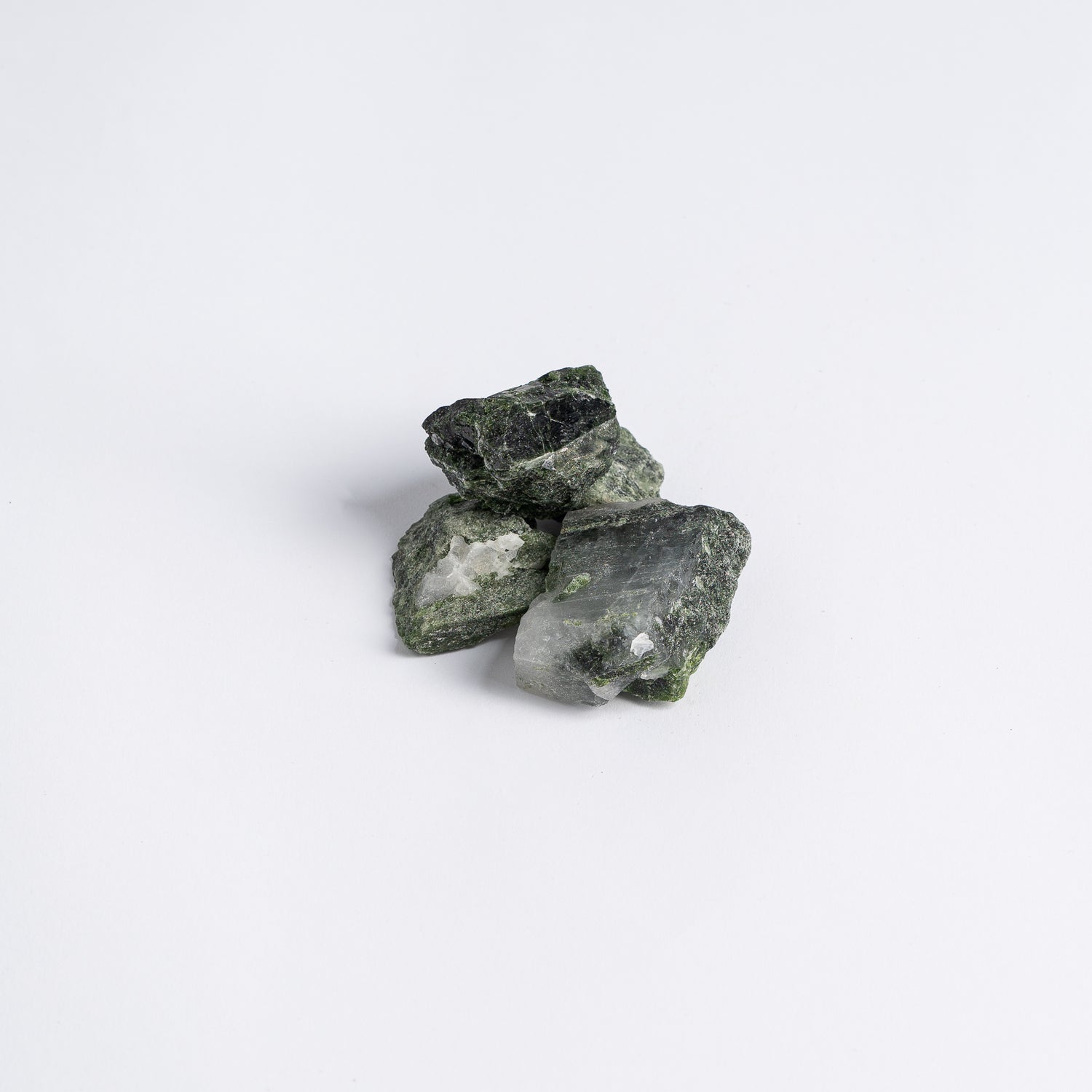 Diopside grezza qualità A+ per collezionismo